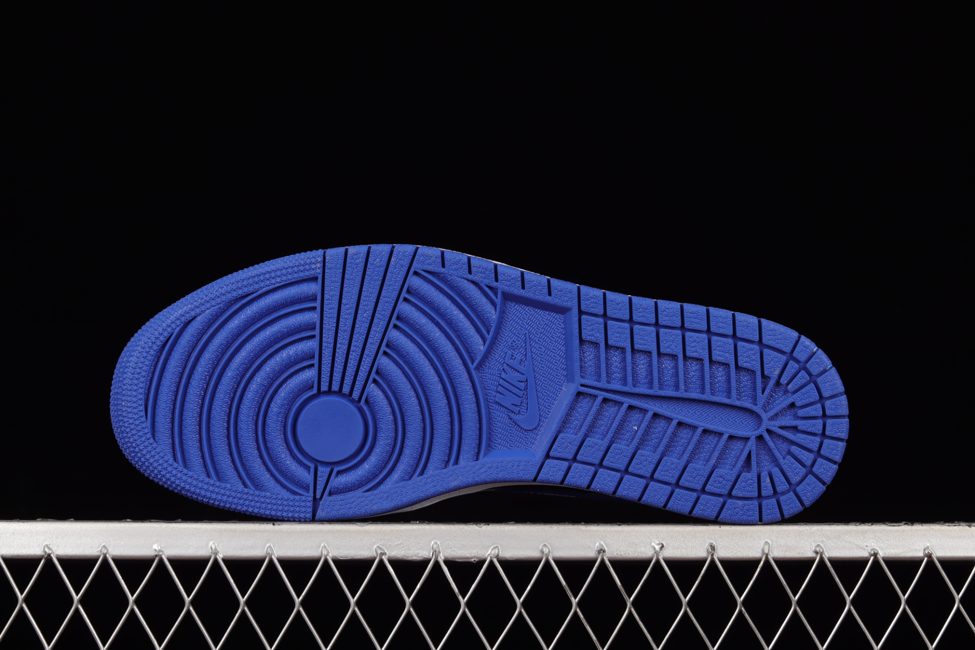 Air Jordan 1 Retro High Royal Blue Black White 555088-400 - vstockx