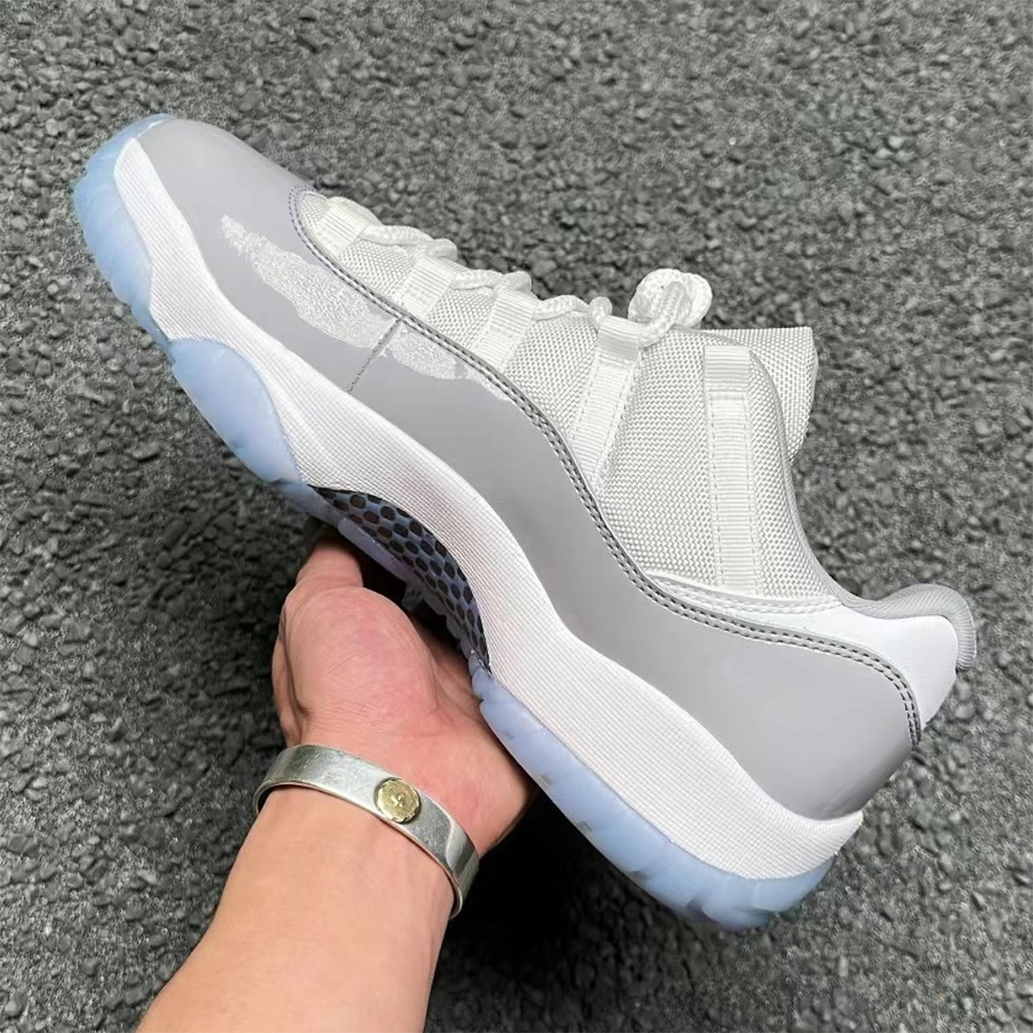 Air Jordan 11 Retro Low  Cement Grey  AV2187-140 - vstockx