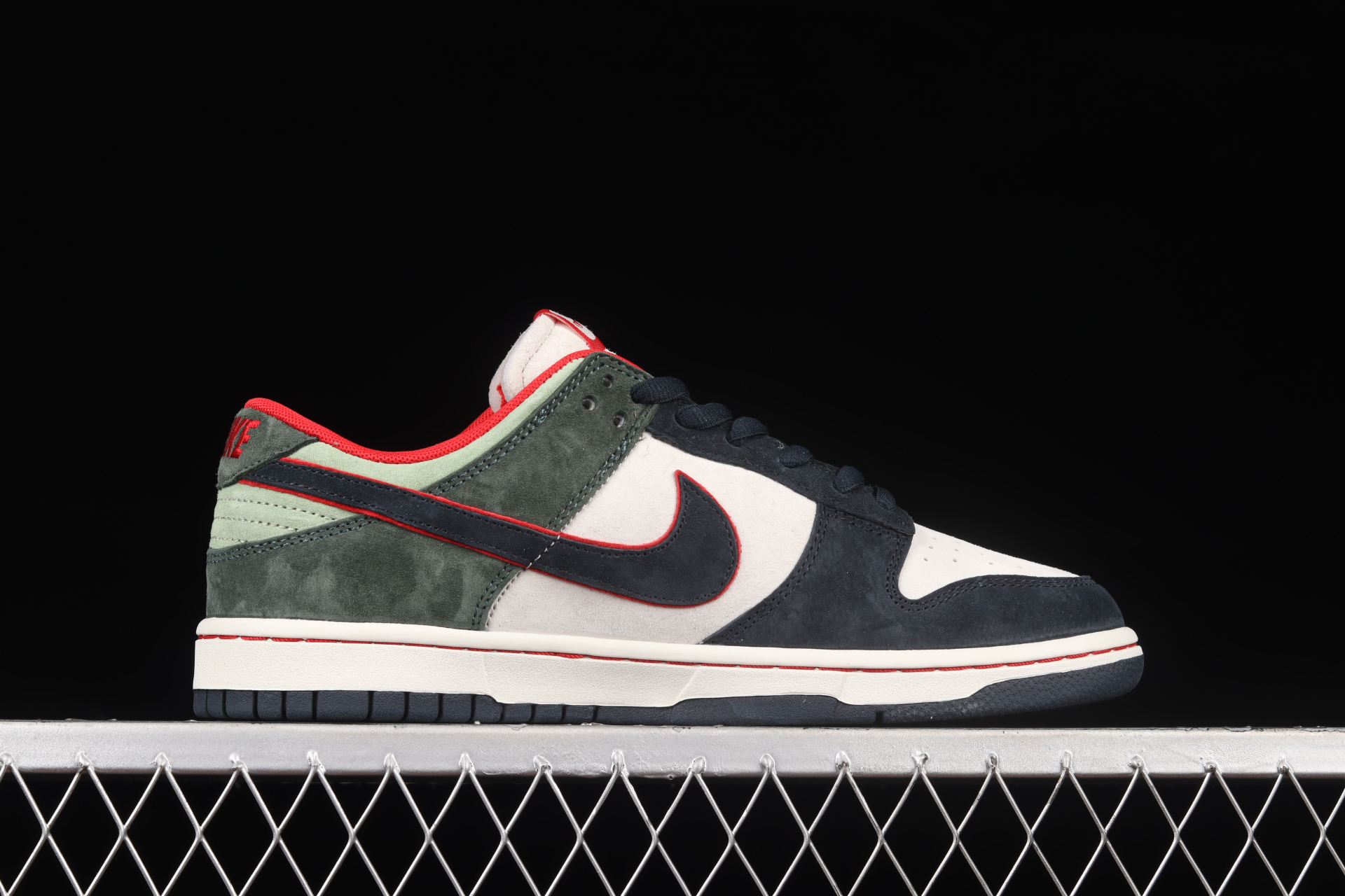 Otomo Katsuhiro x SB Dunk Low  Steamboy OST  LF0039-004 - vstockx