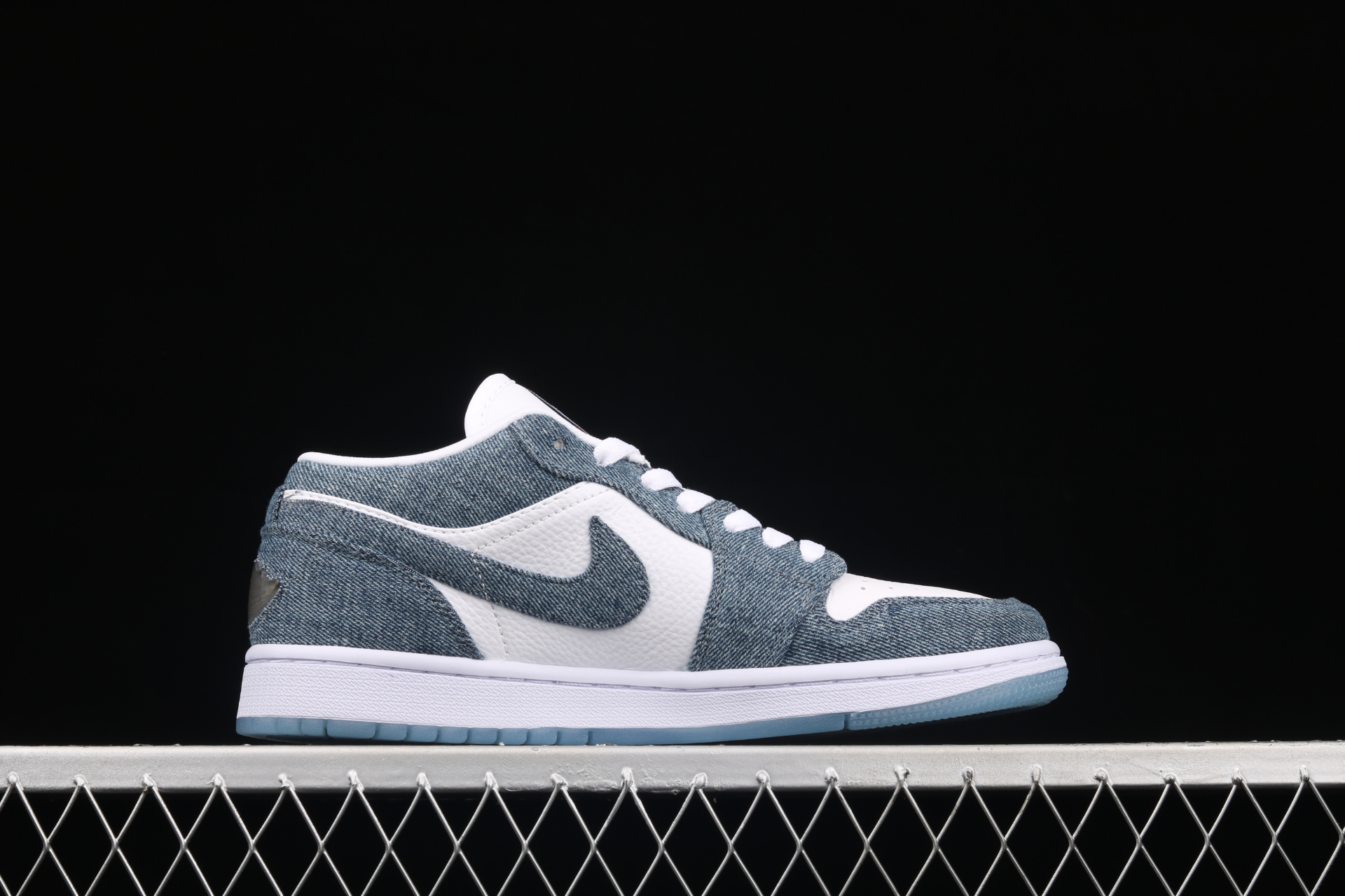 Wmns Air Jordan 1 Retro Low  Denim  315921-141 - vstockx