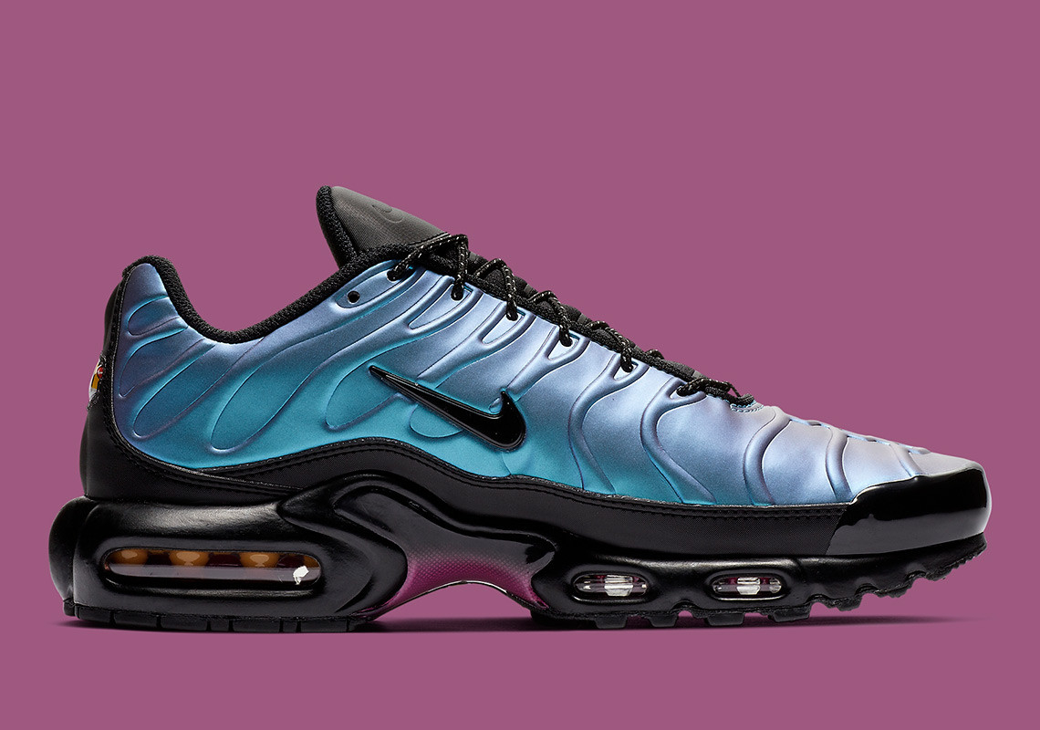 Air Max Plus SE 'Throwback Future' AJ2013-006 - vstockx