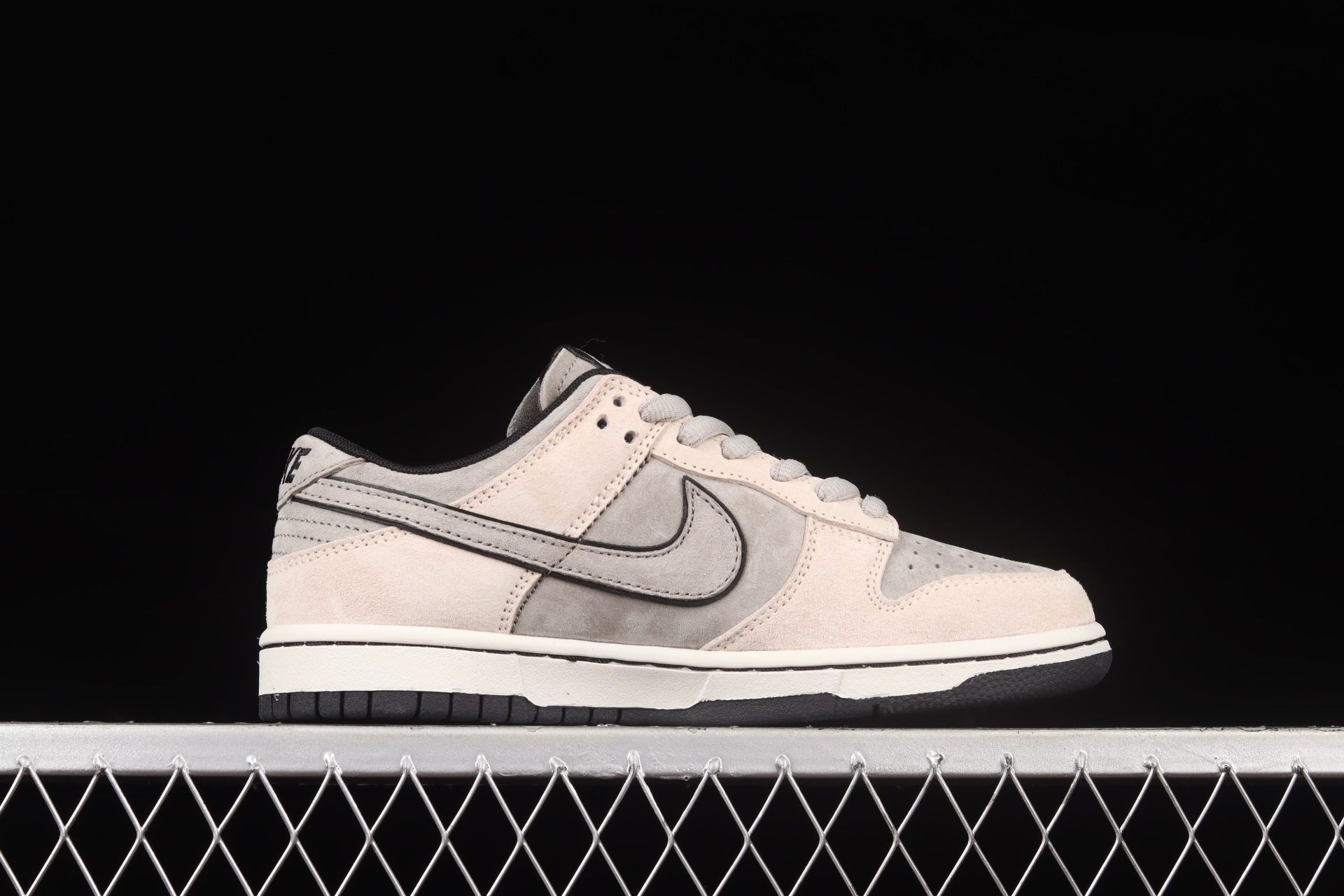 Otomo Katsuhiro x SB Dunk Low  Steamboy OST  LF0039-006 - vstockx