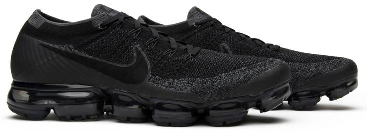 Air VaporMax 'Triple Black' 849558-007 - vstockx