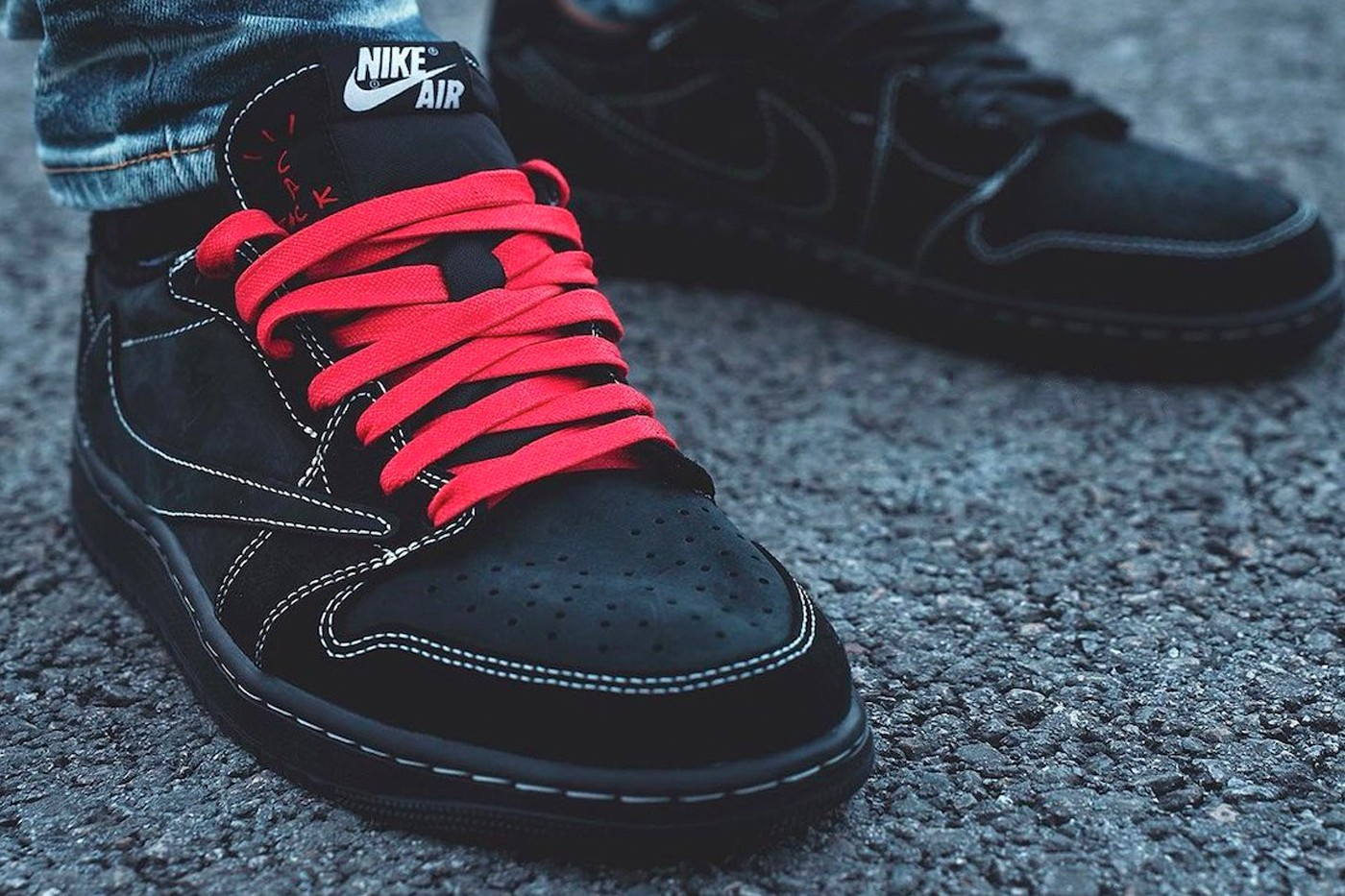 Travis Scott x Air Jordan 1 Low OG SP  Black Phantom  DM7866-001 - vstockx