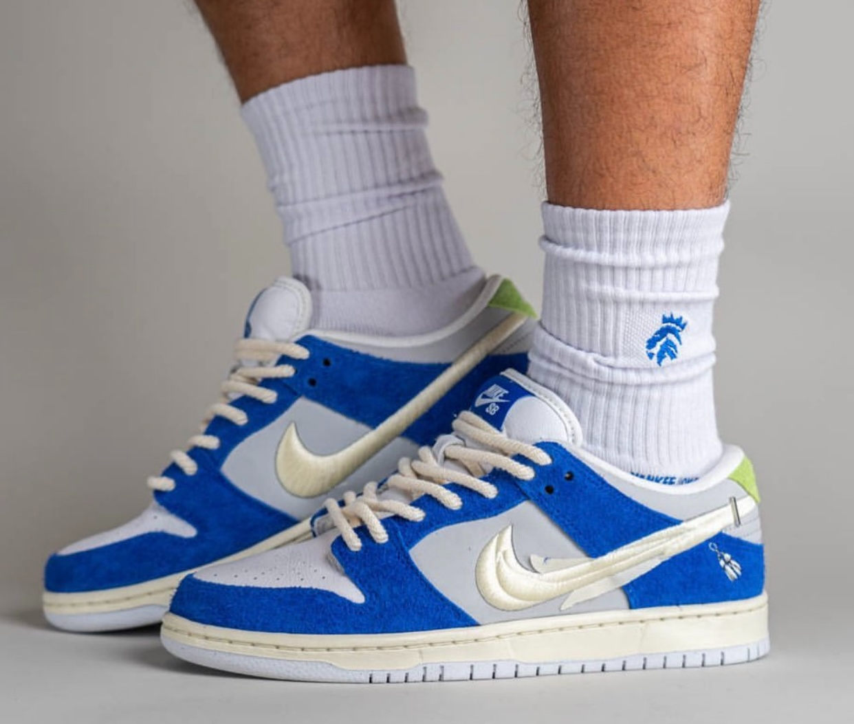 Fly Streetwear x Dunk Low Pro SB DQ5130-400 - vstockx