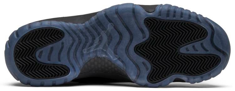 Air Jordan 11 Retro  Cap and Gown  378037-005 - vstockx