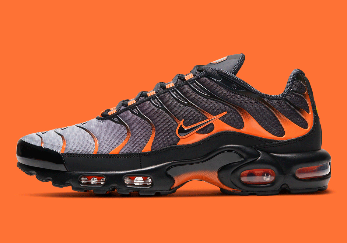 Air Max Plus 'Black Total Orange' D7111-002 - vstockx