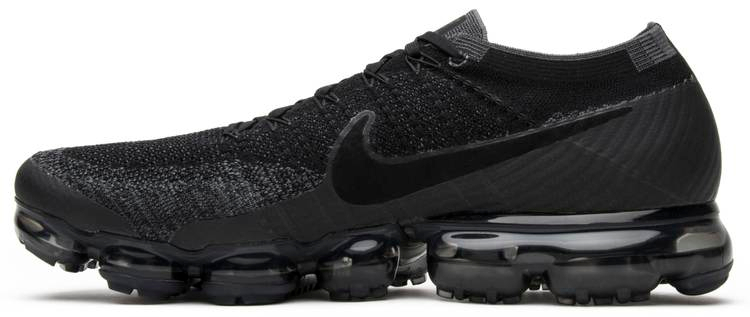 Air VaporMax 'Triple Black' 849558-007 - vstockx