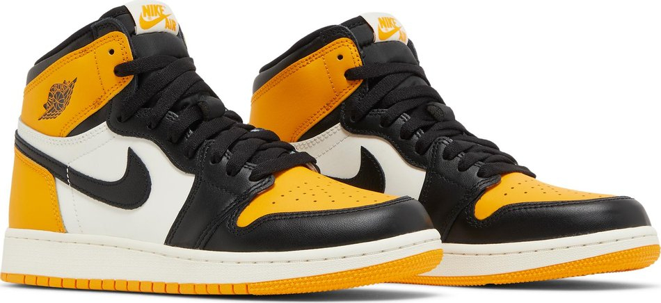 Air Jordan 1 Retro High OG  Yellow Toe  555088-711 - vstockx