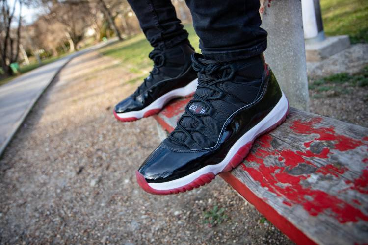 Air Jordan 11 Retro  Bred  2019 378037-061 - vstockx
