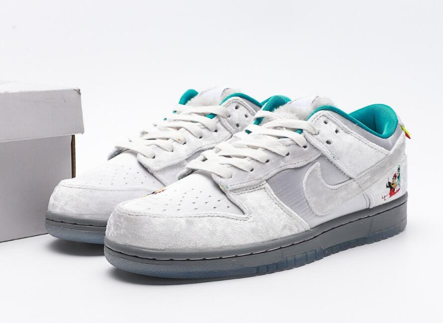Wmns Dunk Low  Ice  DO2326-001 - vstockx