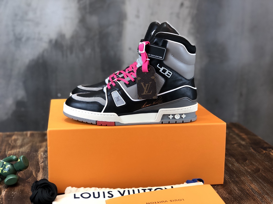 Louis Vuitton Trainer Sneakers 17 - vstockx