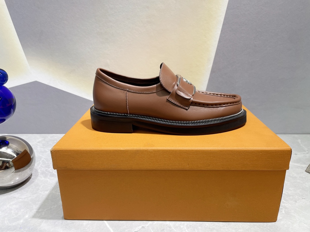 Louis Vuitton shoes WOMEN 3 - vstockx