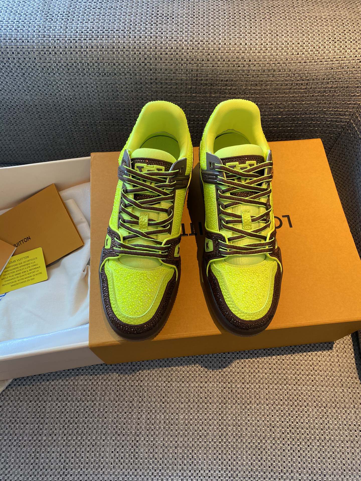 Louis Vuitton LV TRAINERS SNEAKER 9 - vstockx