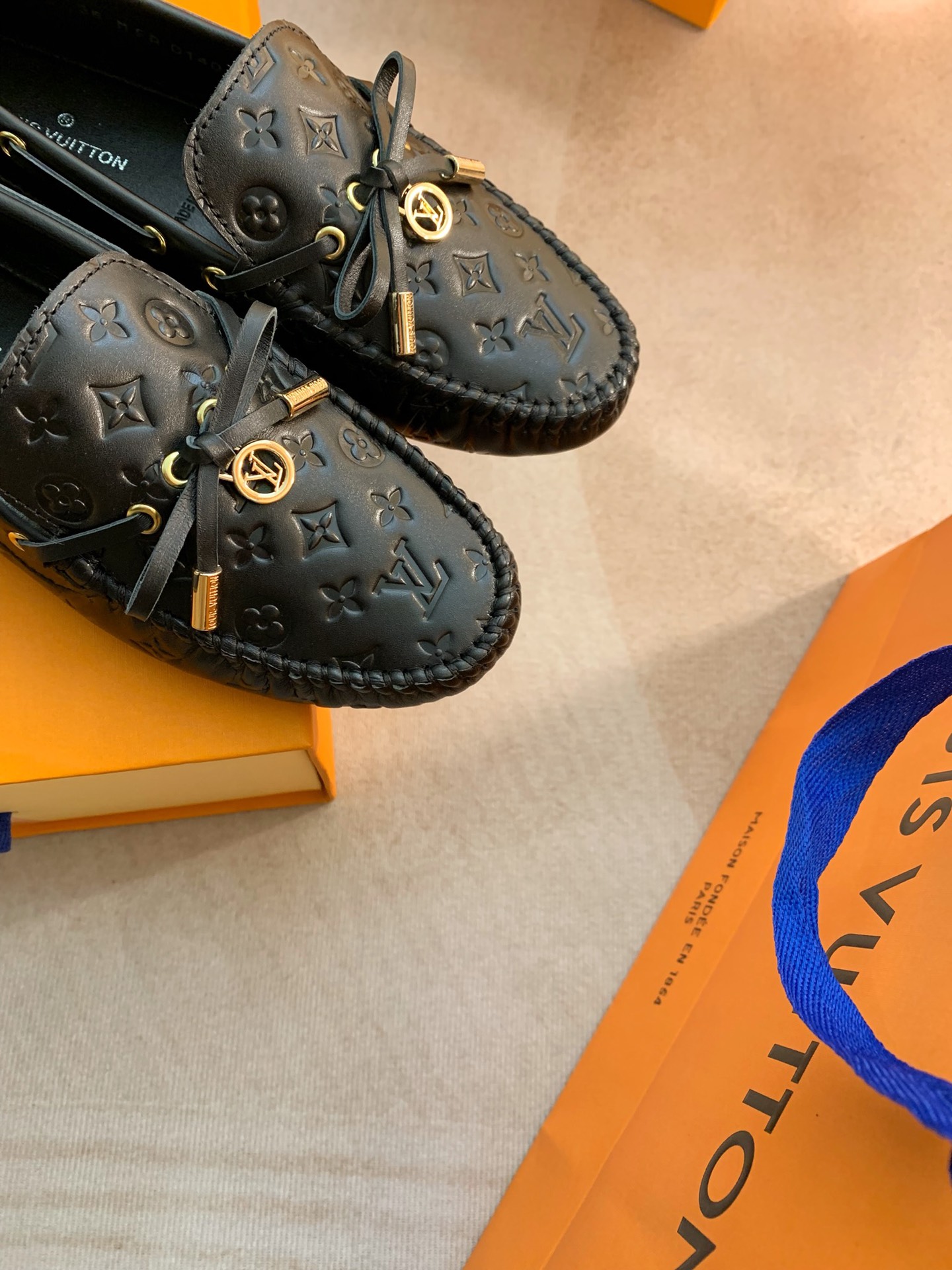 Louis Vuitton GLORIA FLAT LOAFERS WOMEN 11 - vstockx