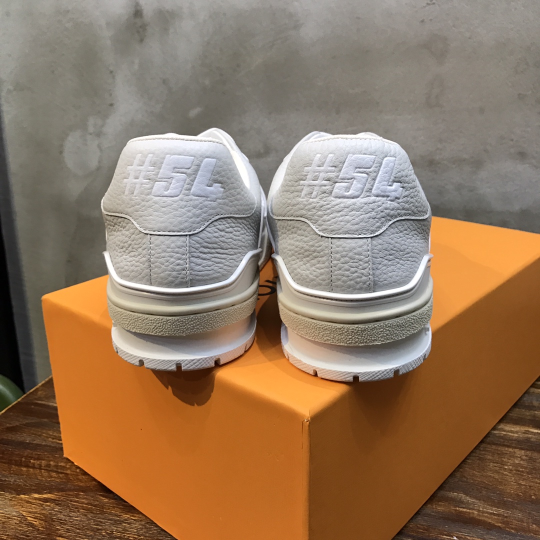 Louis Vuitton Trainer Sneakers 29 - vstockx