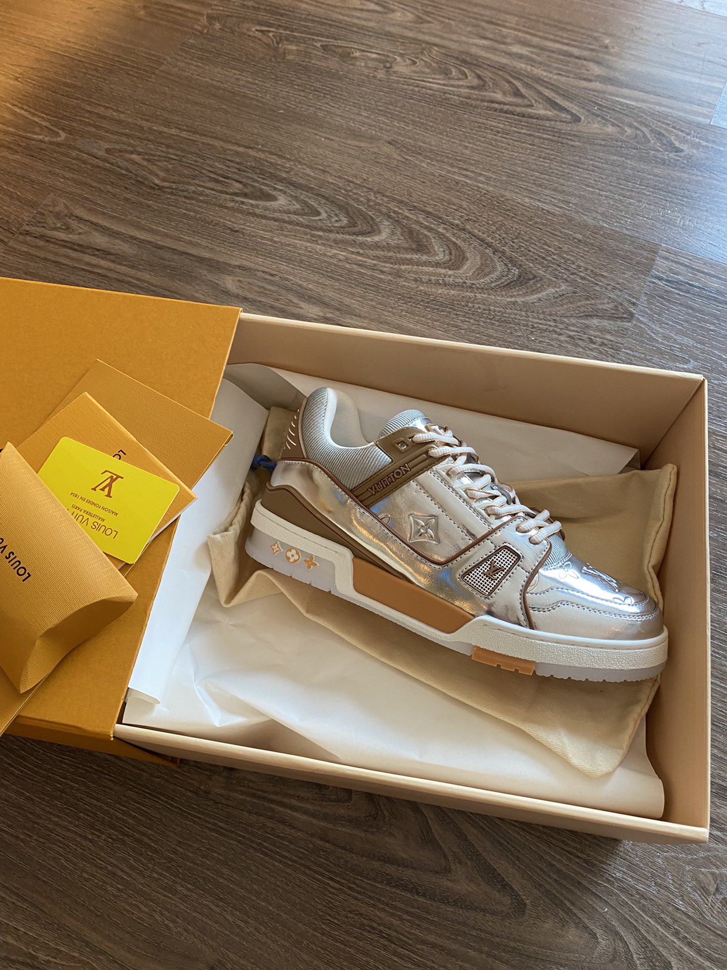 Louis Vuitton LV TRAINERS SNEAKER 9 - vstockx