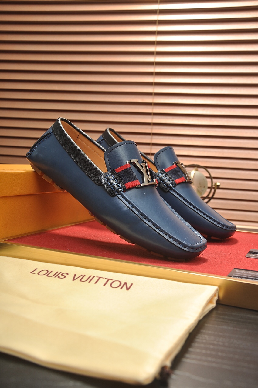 Louis Vuitton Leather Boots 30 - vstockx