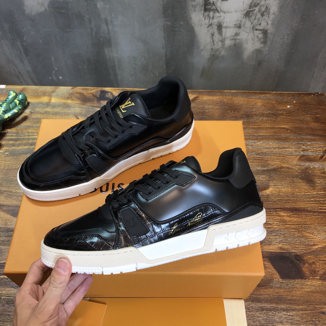 Louis Vuitton Trainer Sneakers 49 - vstockx