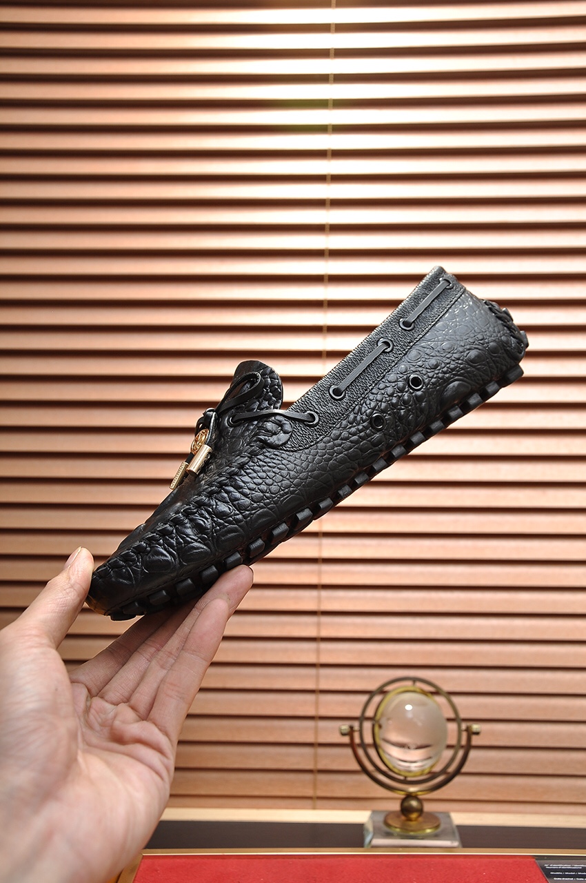 Louis Vuitton Leather Boots 6 - vstockx