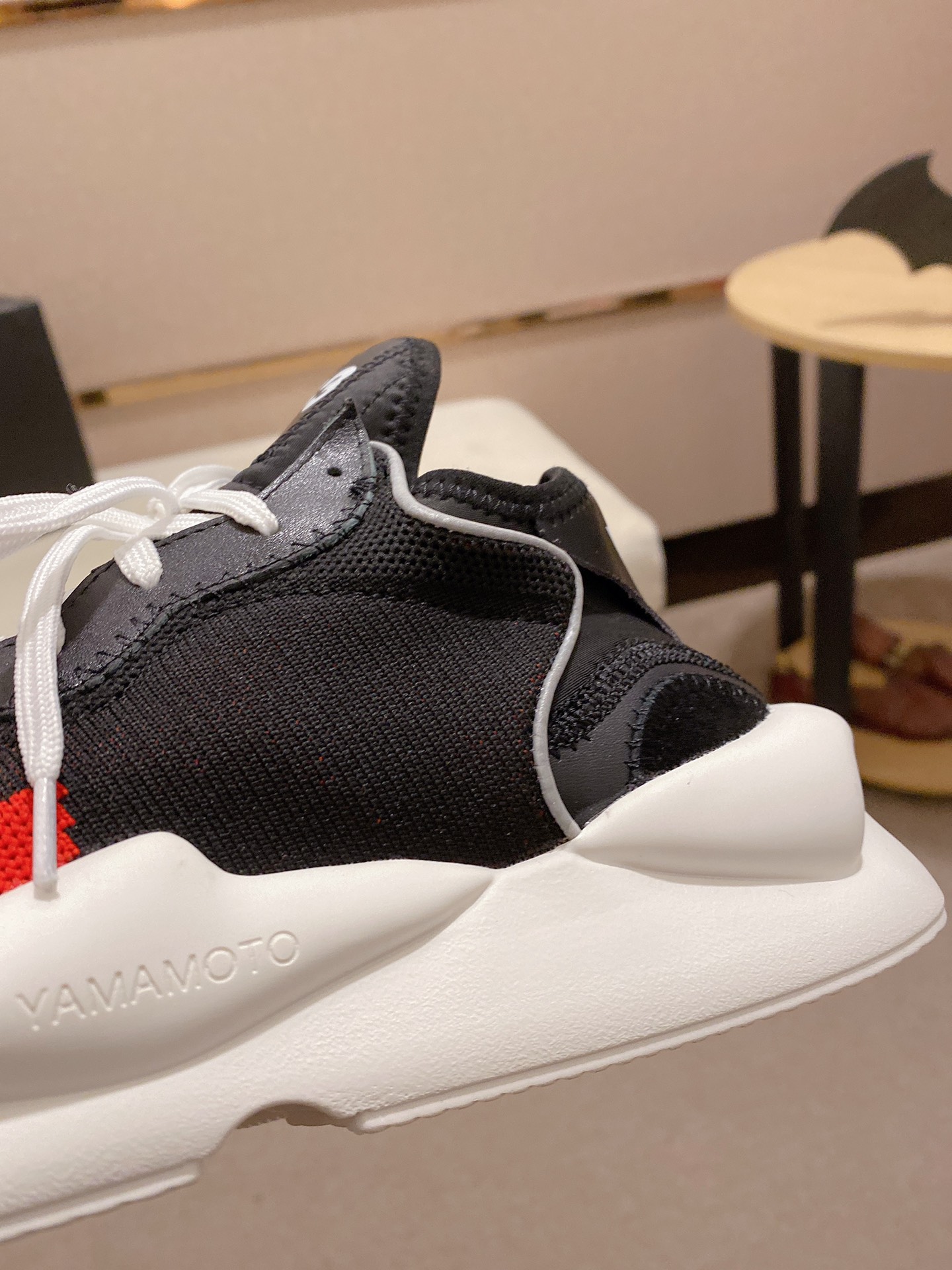 Y-3 Kaiwa Lace-Up Sneakers 13 - vstockx