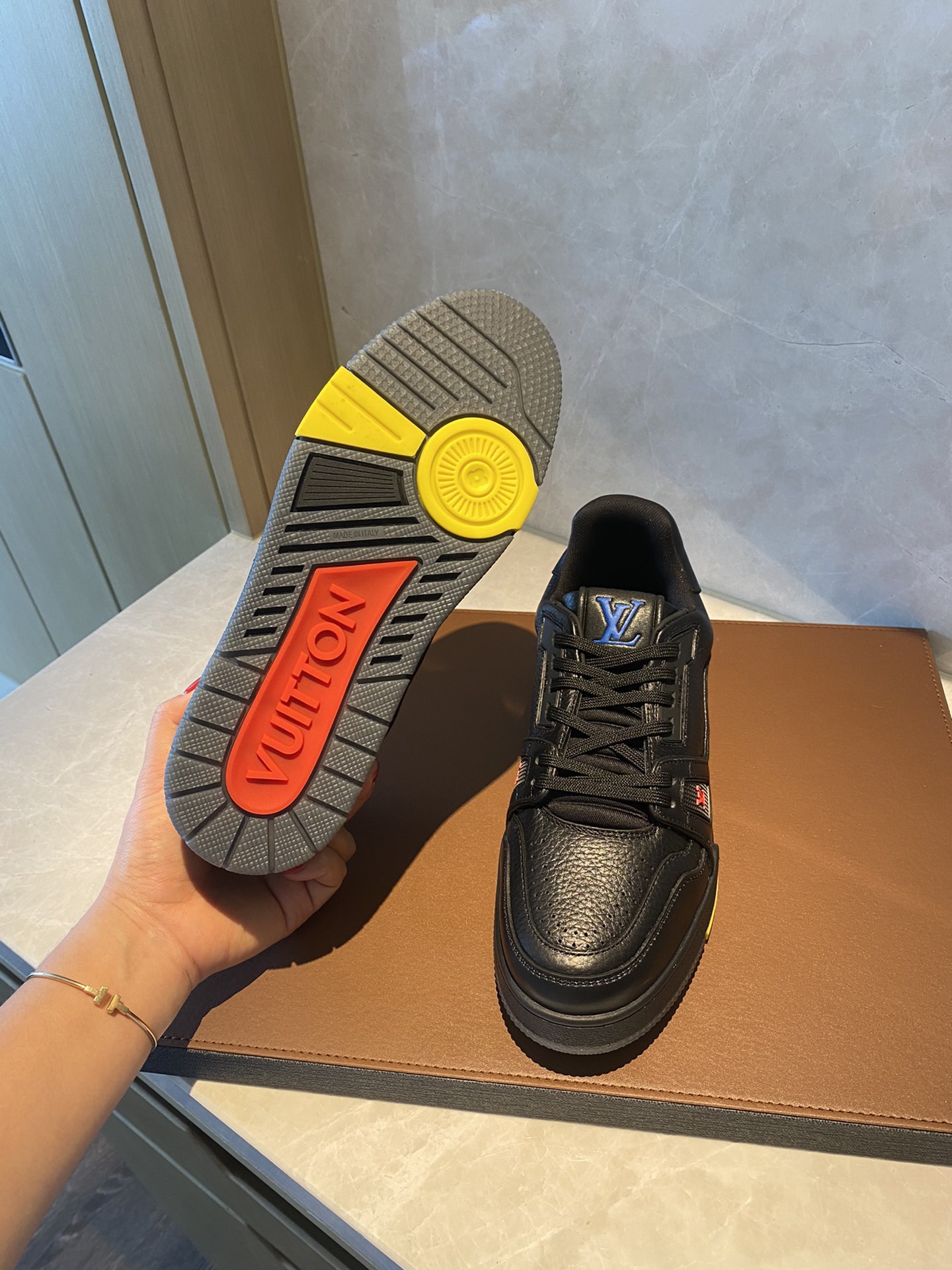 Louis Vuitton LV TRAINERS SNEAKER 9 - vstockx