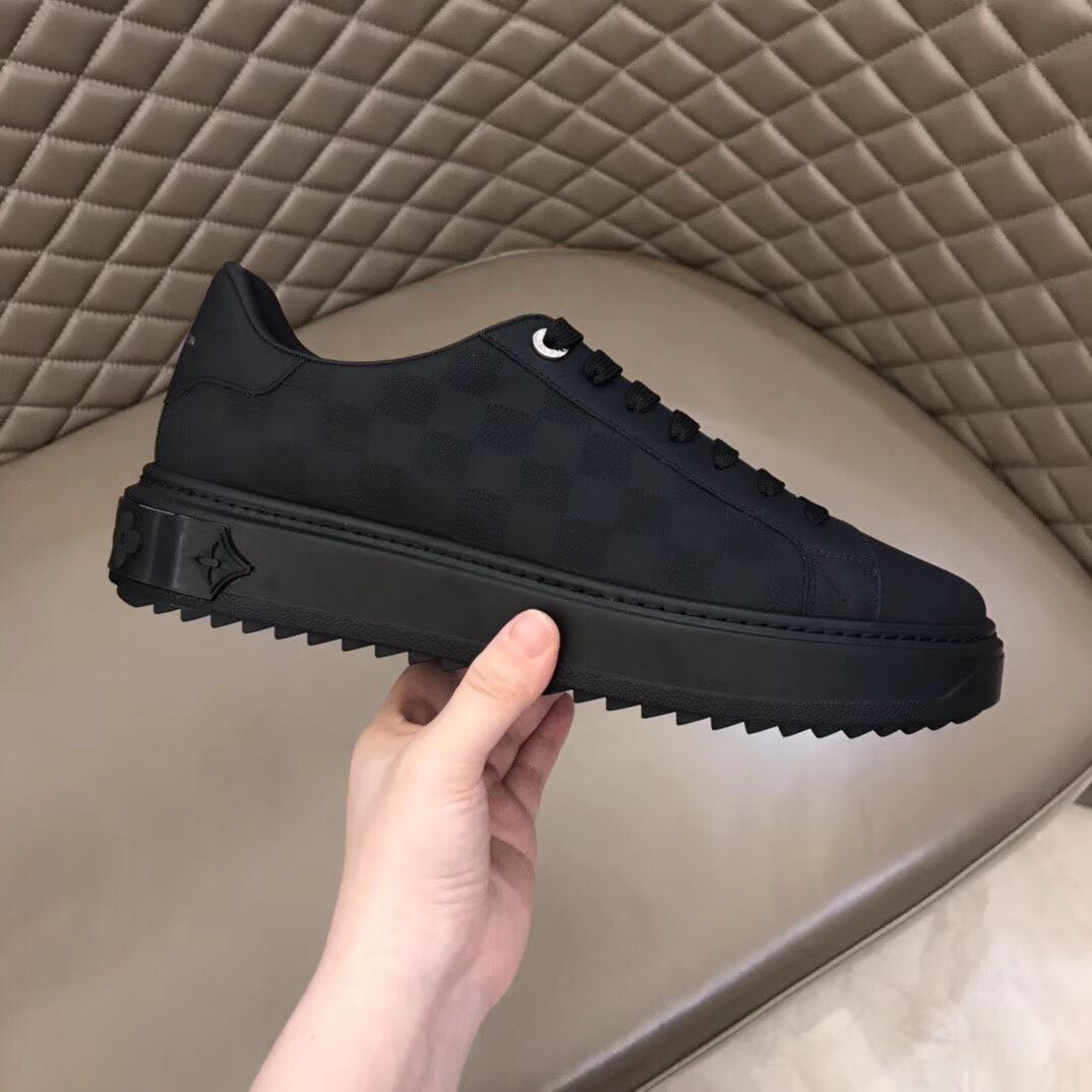 Louis Vuitton Low Top sneaker 51 - vstockx