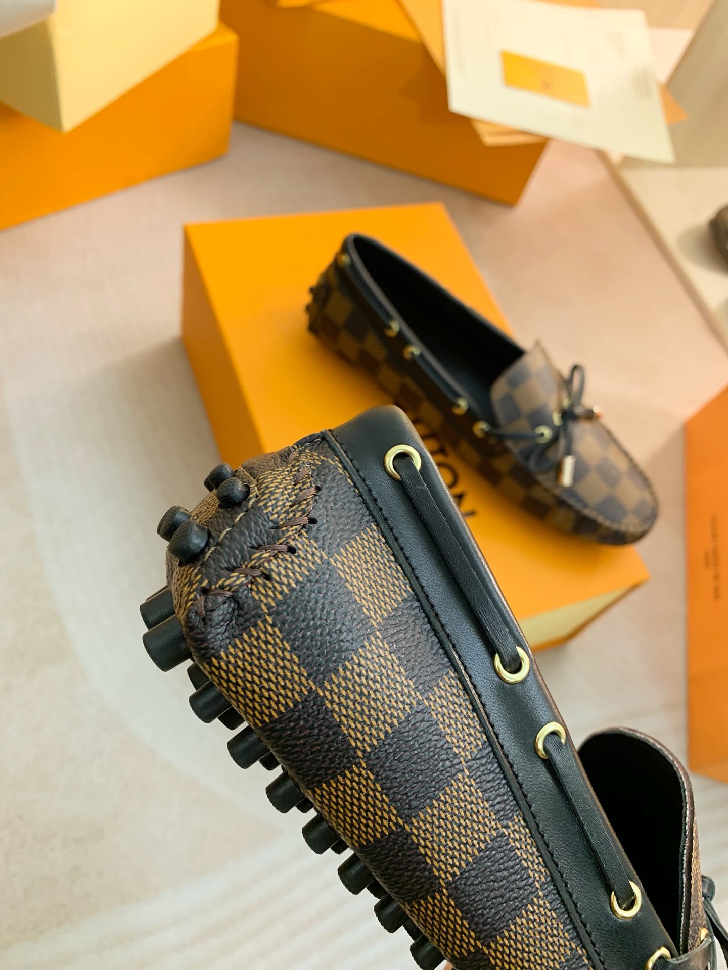 Louis Vuitton GLORIA FLAT LOAFERS WOMEN 11 - vstockx