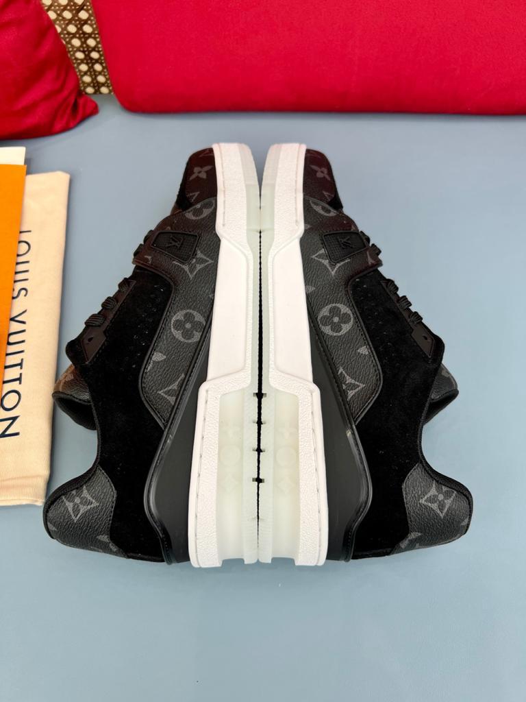 Louis Vuitton Trainer Black Monogram - vstockx