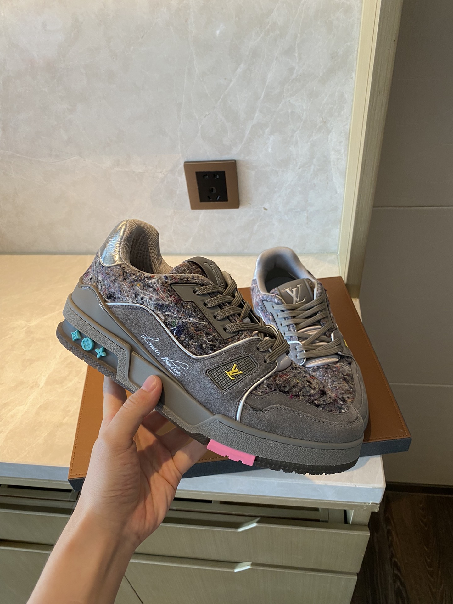 Louis Vuitton LV TRAINERS SNEAKER 9 - vstockx