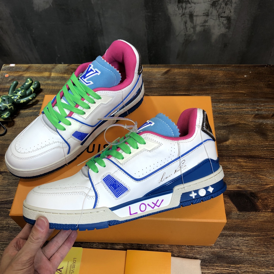 Louis Vuitton Trainer Sneakers 82 - vstockx