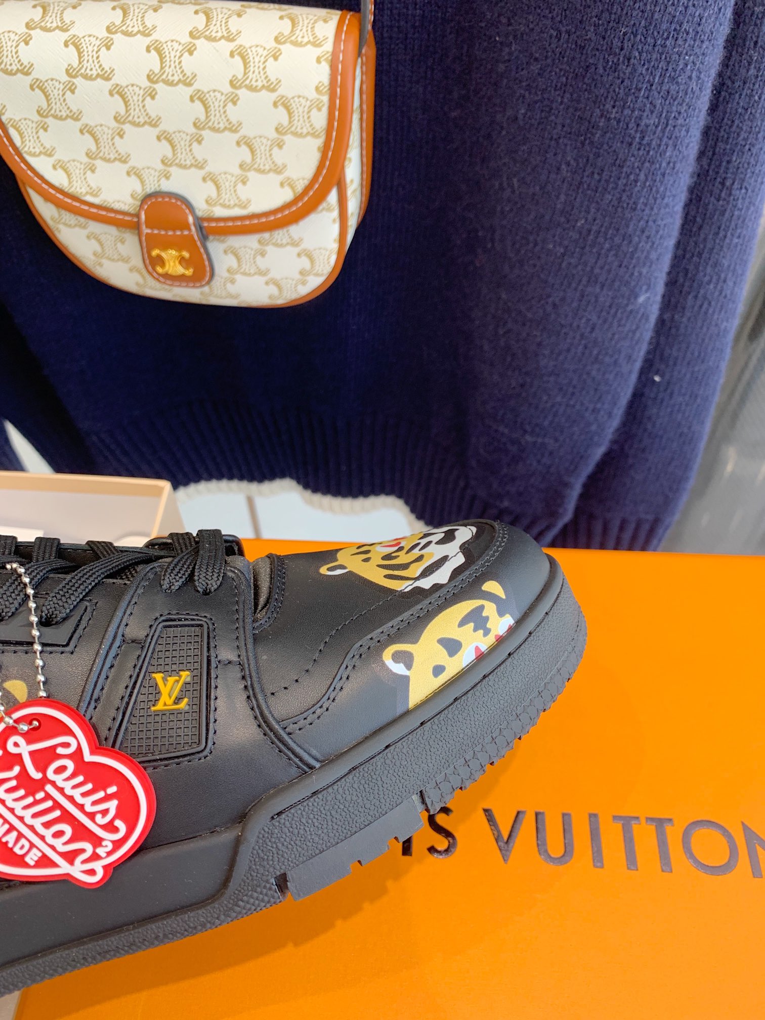 Louis Vuitton LV TRAINERS SNEAKER 8 - vstockx