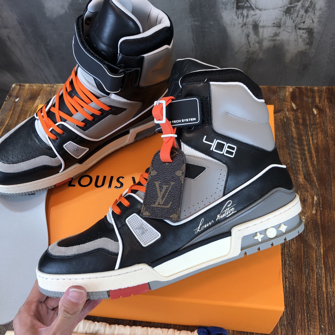 Louis Vuitton Trainer Sneakers 20 - vstockx