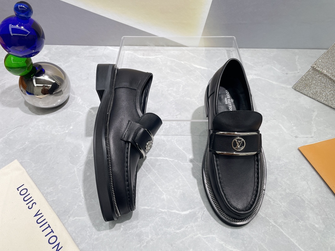 Louis Vuitton shoes WOMEN 3 - vstockx