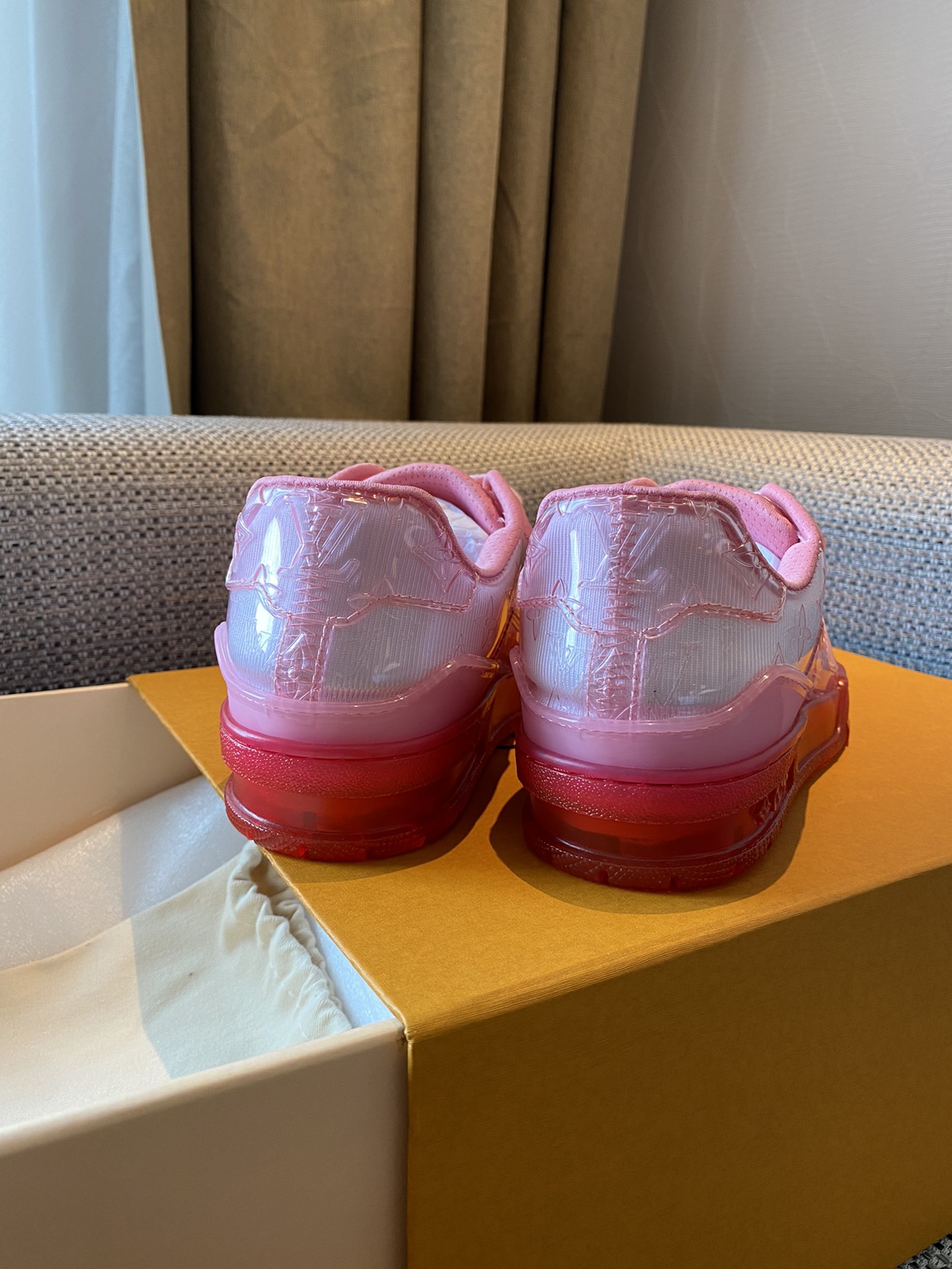 Louis Vuitton LV TRAINERS SNEAKER 9 - vstockx