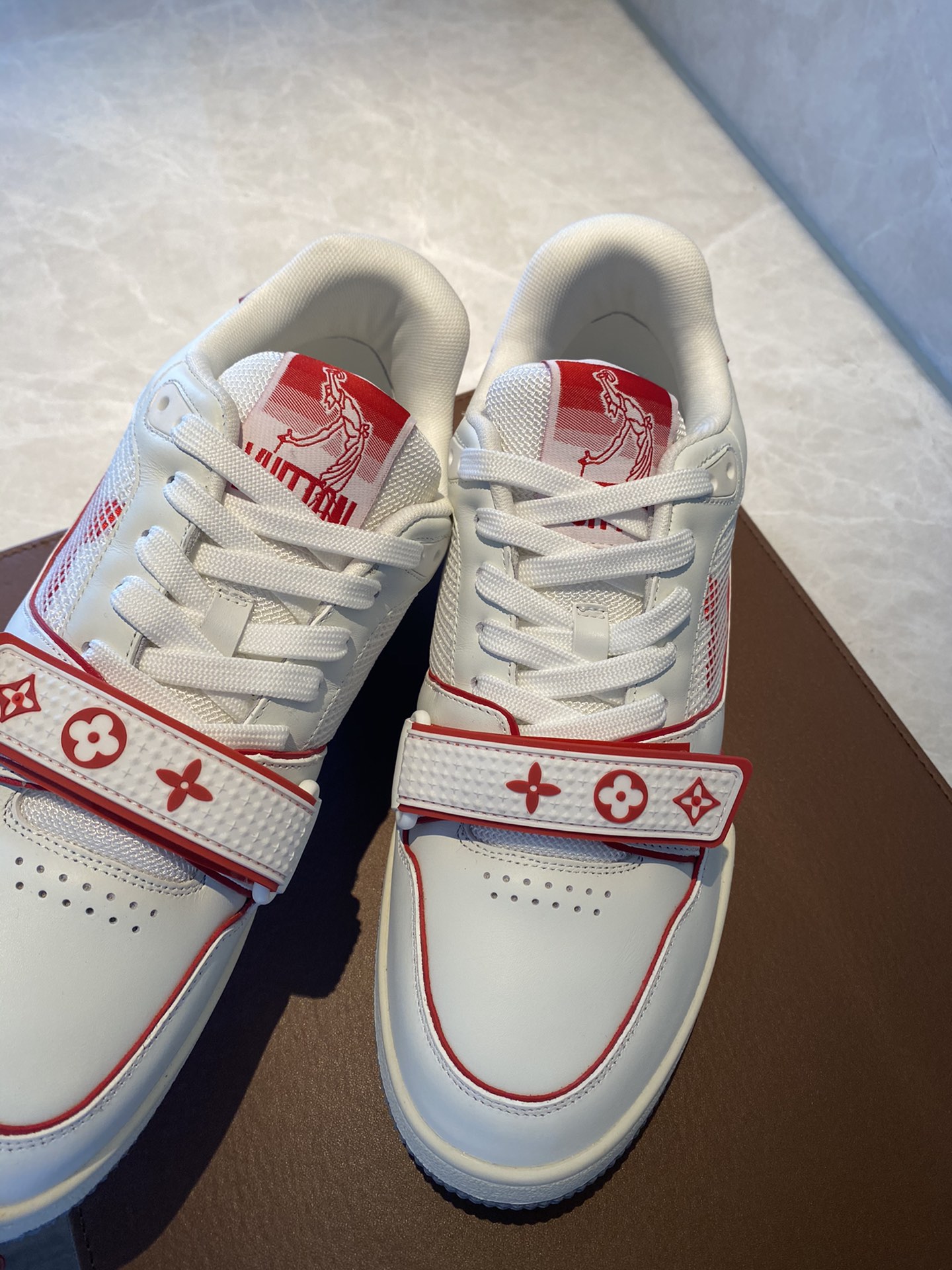 Louis Vuitton LV TRAINERS SNEAKER 9 - vstockx