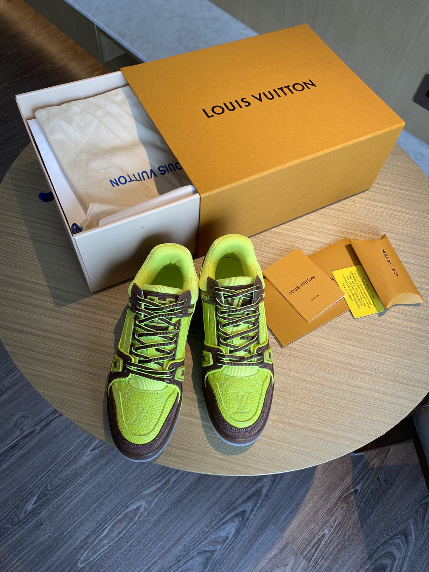 Louis Vuitton LV TRAINERS SNEAKER 9 - vstockx