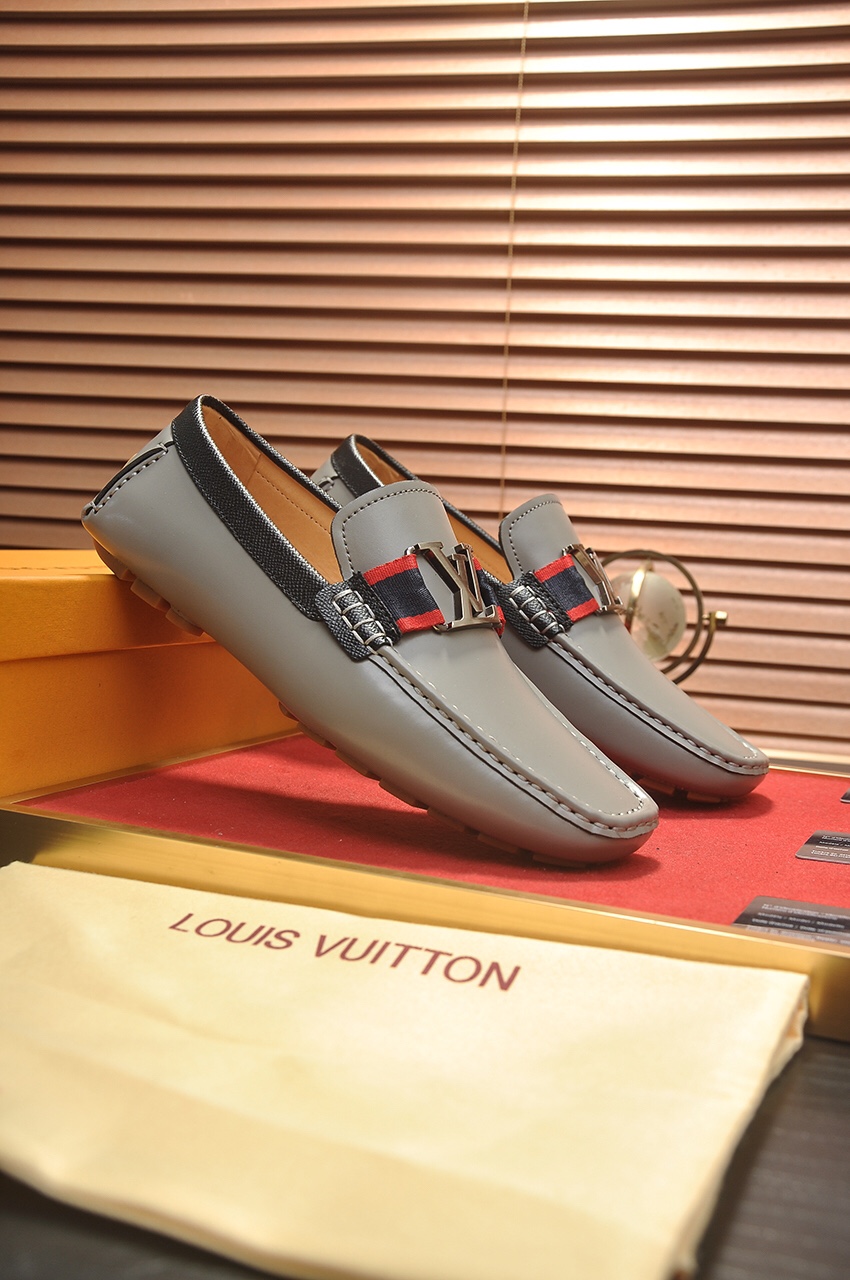 Louis Vuitton Leather Boots 29 - vstockx