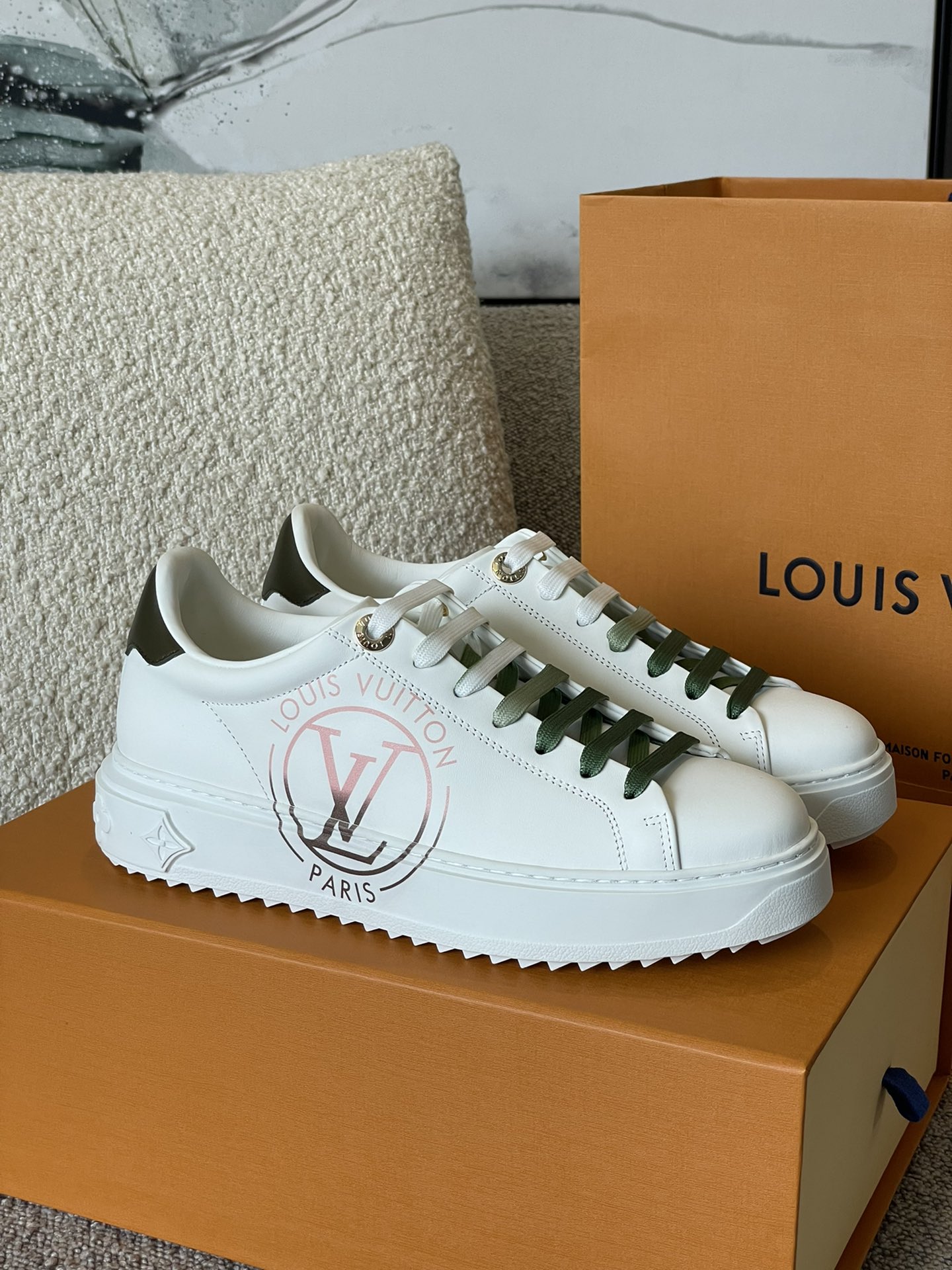 Louis Vuitton TIME OUT TRAINERS 1 - vstockx
