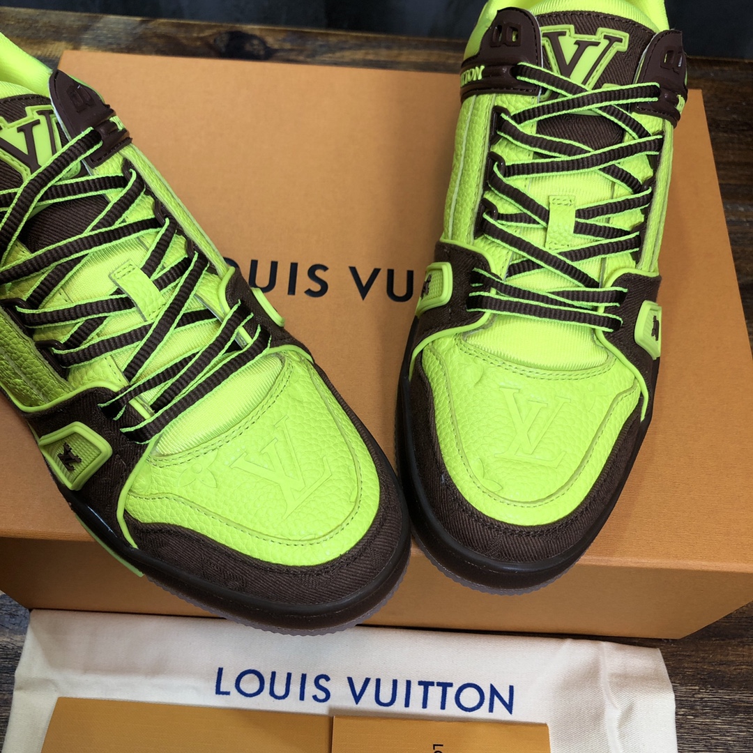 Louis Vuitton Trainer Sneakers 83 - vstockx