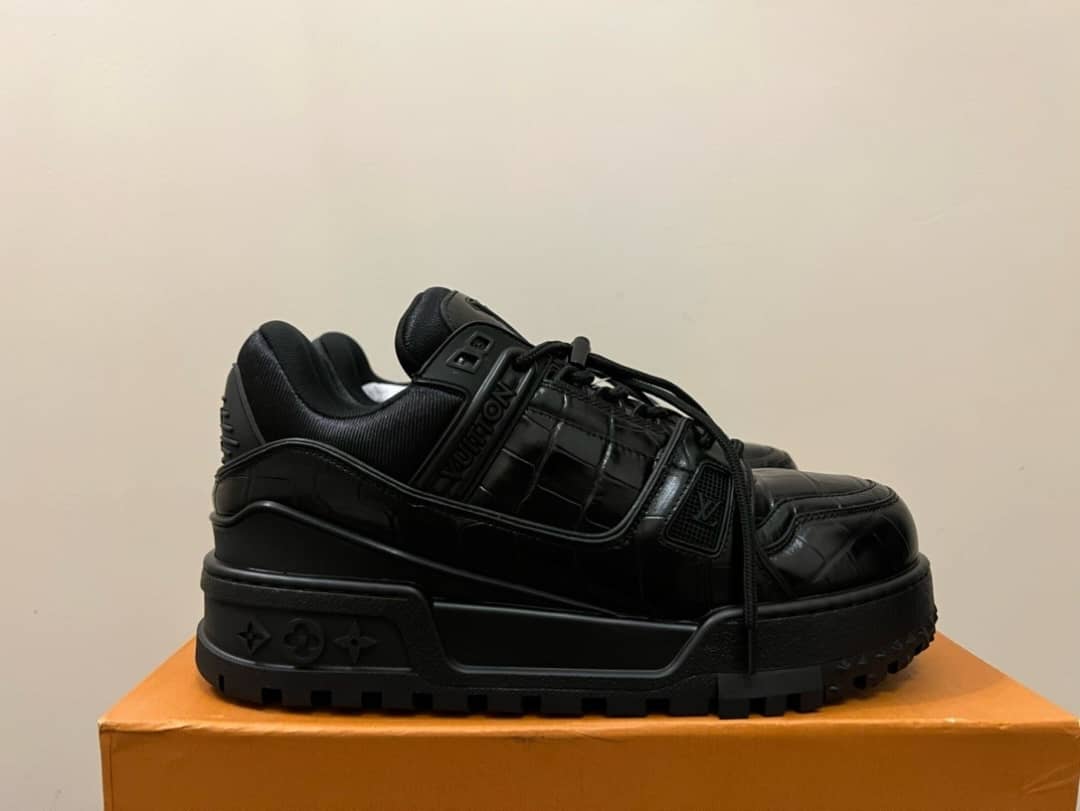 Louis Vuitton LV Trainer Maxi Sneaker Black - vstockx