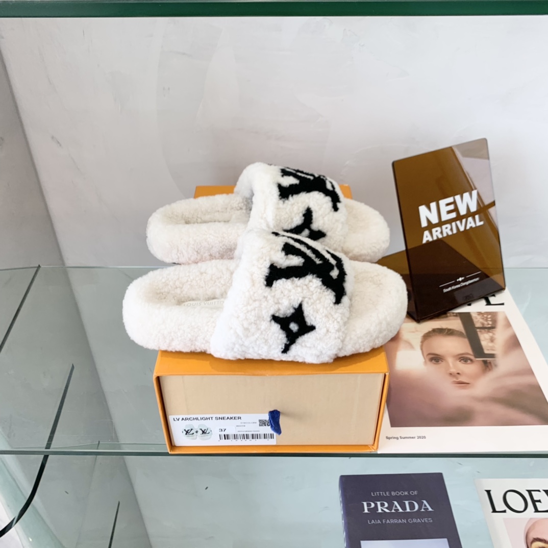 Louis Vuitton GLORIA FLAT LOAFERS WOMEN 12 - vstockx