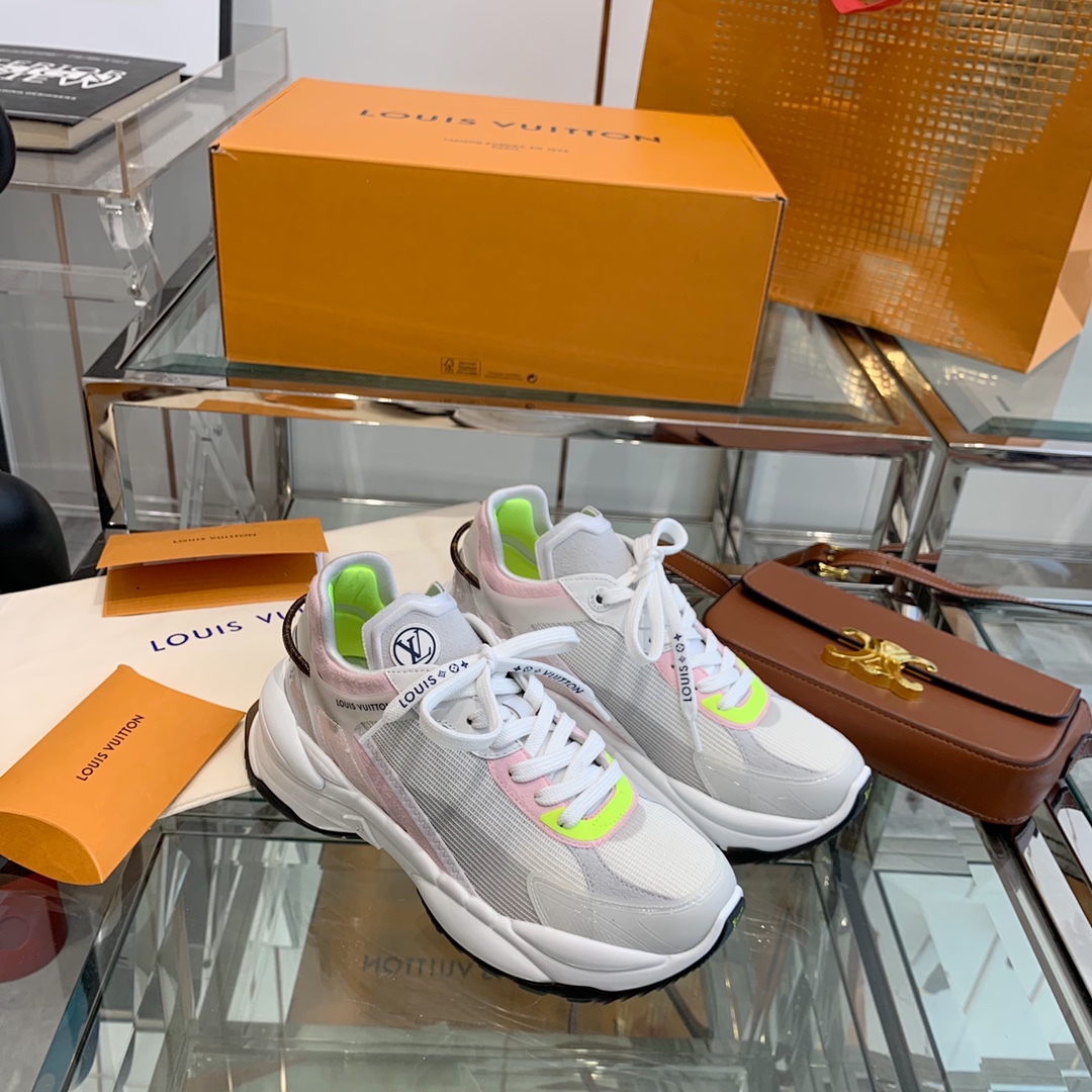 Louis Vuitton RUN 55 TRAINERS SNEAKER 3 - vstockx