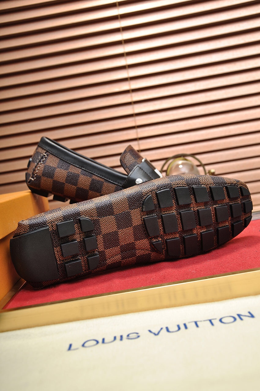 Louis Vuitton Leather Boots 9 - vstockx