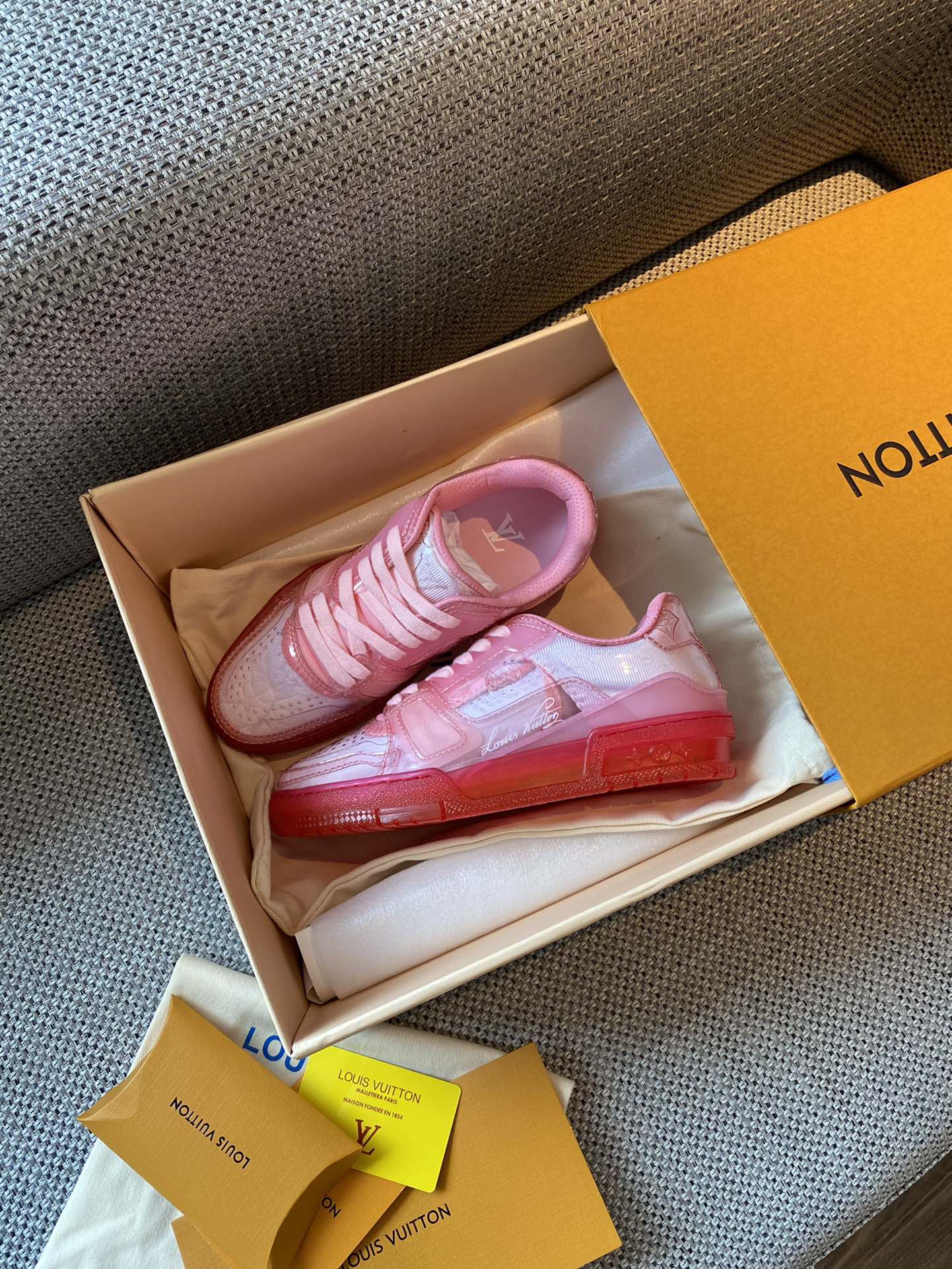 Louis Vuitton LV TRAINERS SNEAKER 9 - vstockx