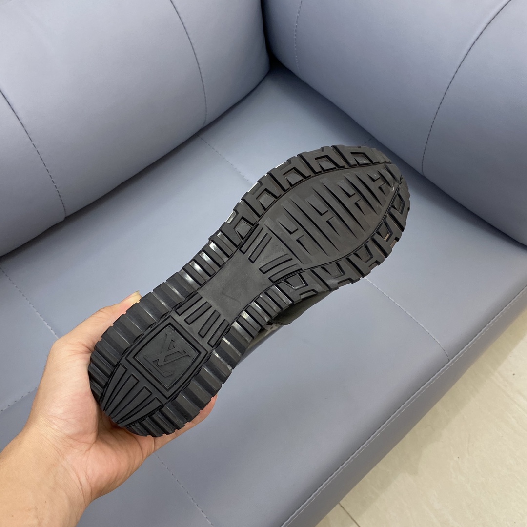 Louis Vuitton Run Away Sneaker 26 - vstockx
