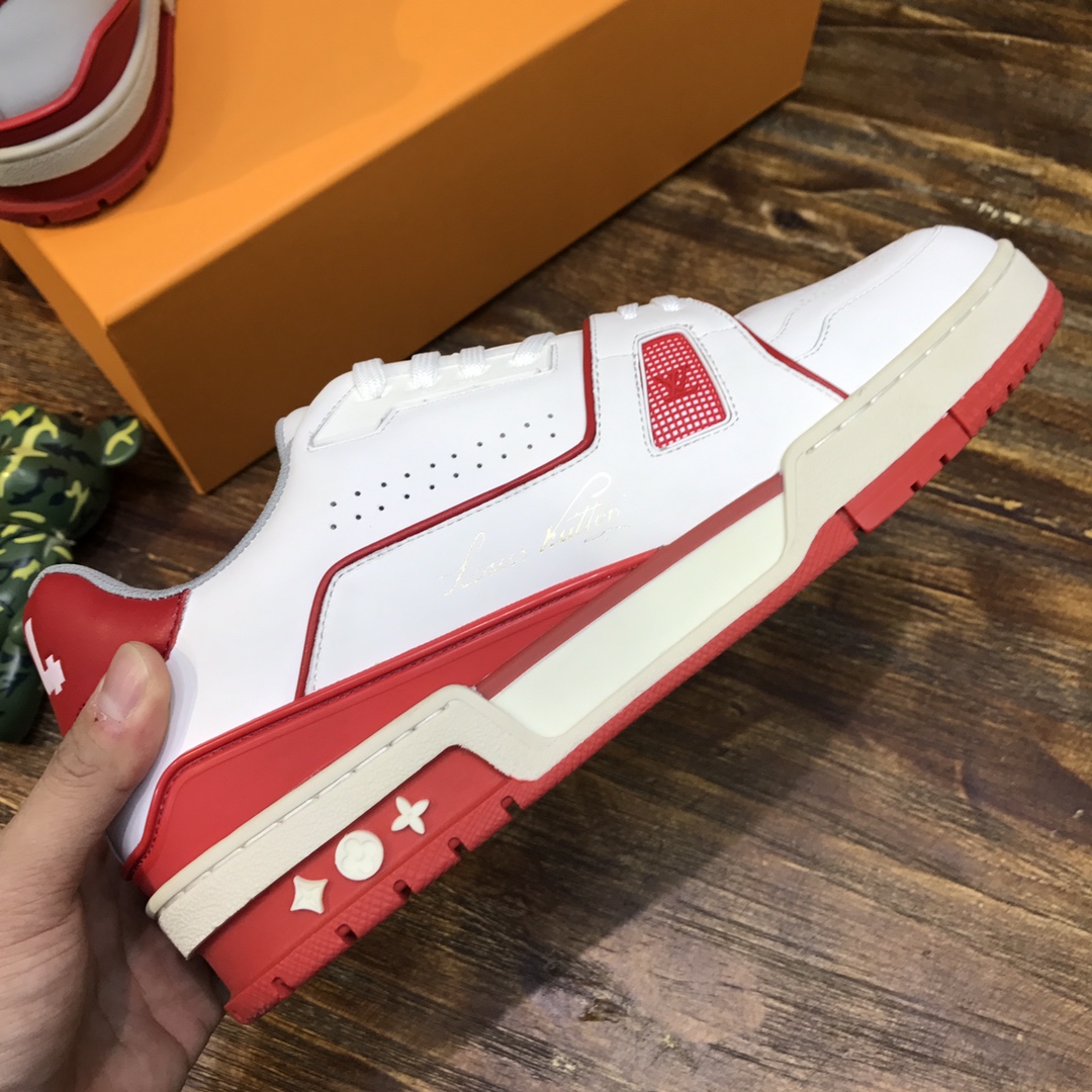 Louis Vuitton Trainer Sneakers 33 - vstockx