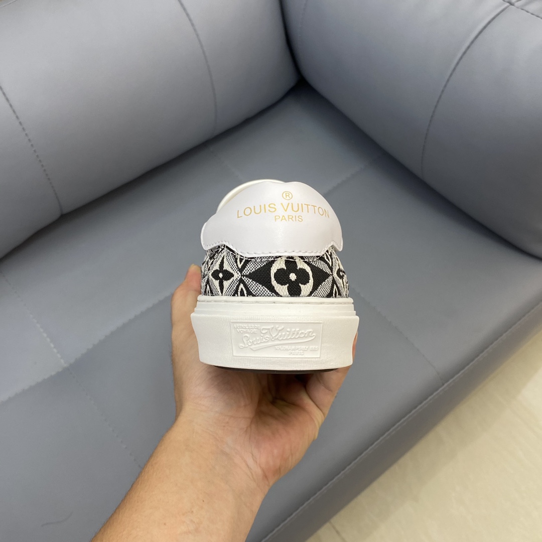 Louis Vuitton Monogram Denim sneaker 9 - vstockx