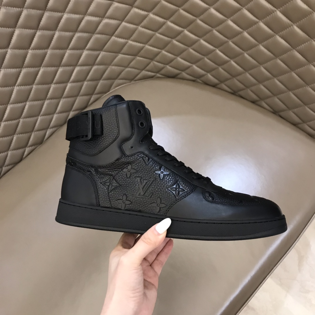 Louis Vuitton Rivoli sneaker 27 - vstockx