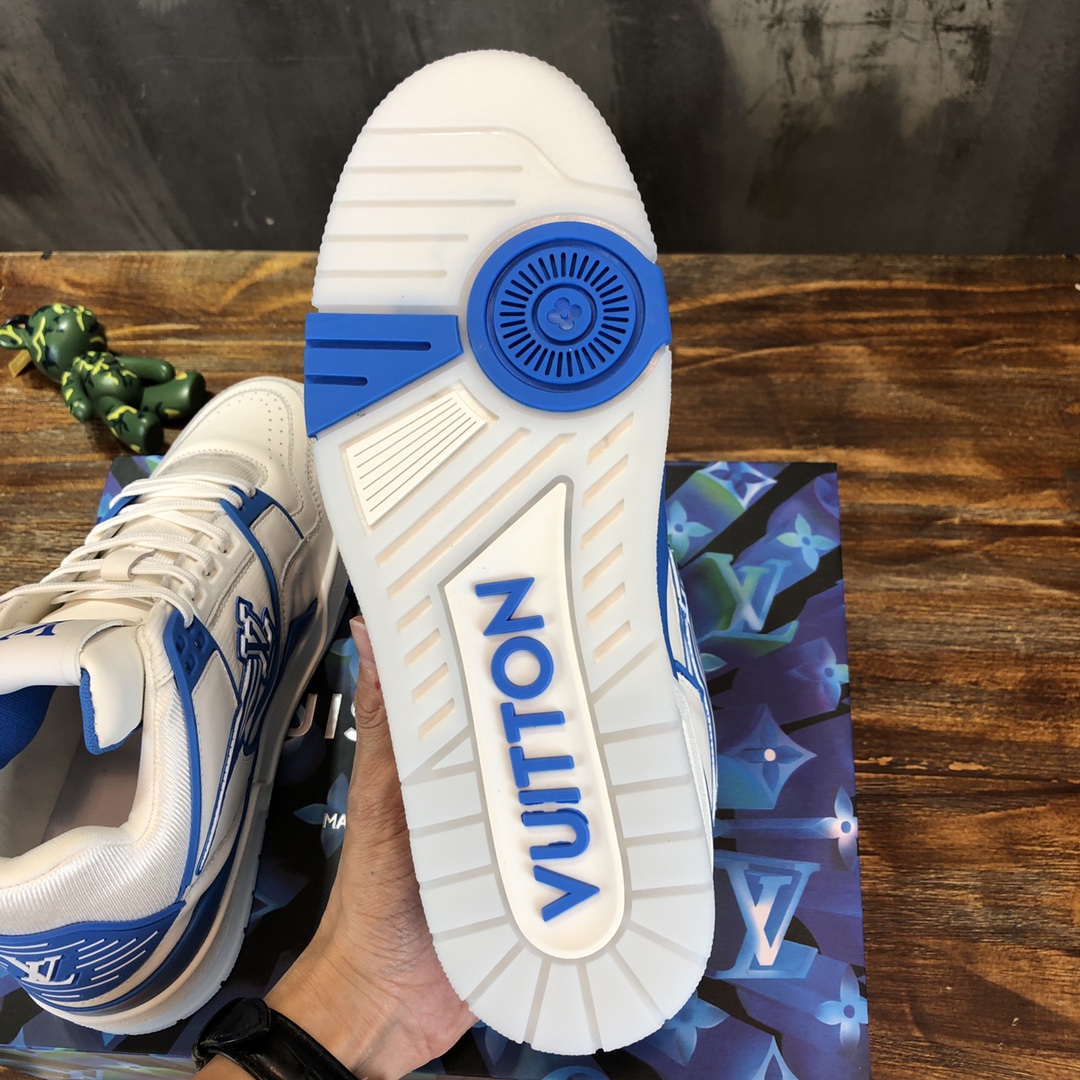Louis Vuitton Trainer Sneakers 10 - vstockx